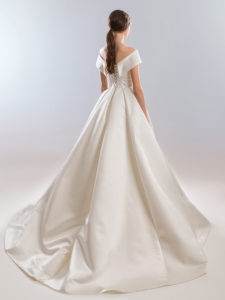 Style #1903L, available in ivory (photo), white