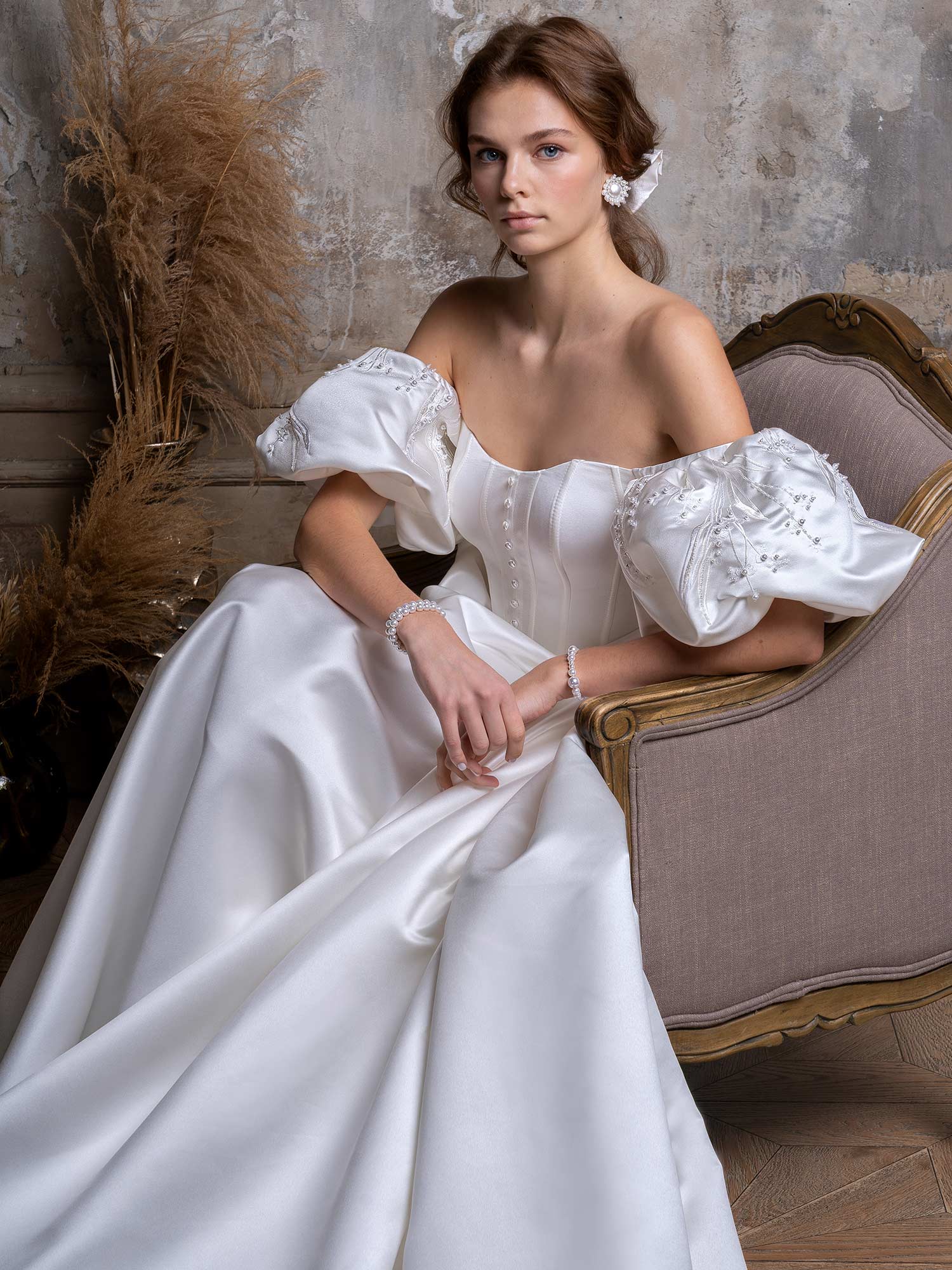 25 Best Wedding Dress with a Bow Styles for 2023-2024